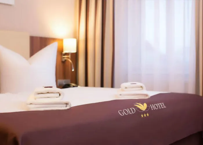 Gold Hotel